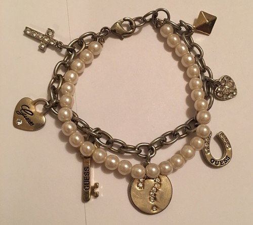 Bracciale bigiotteria finta
