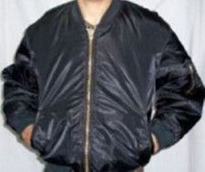 BOMBER NERO TAGLIA L GIUBBOTTO