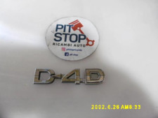 STEMMA FREGIO LOGO SCRITTA D4D TOYOTA YARIS 1.4 D4D DIESEL 2005/2013 1370435