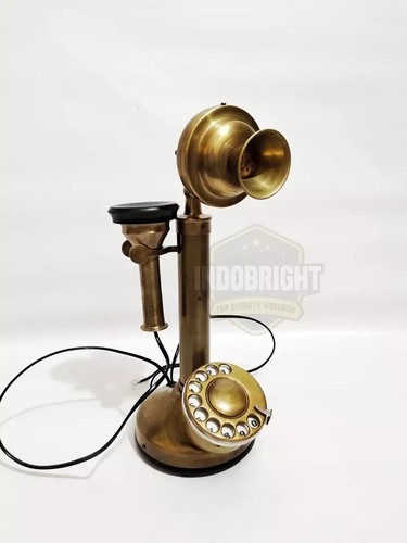 Antico telefono fisso - , in