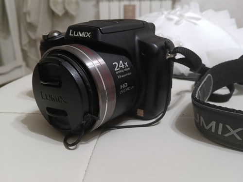 Lumix con obiettivo - lumix,