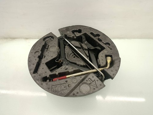 Kit attrezzi bordo volvo - kit,