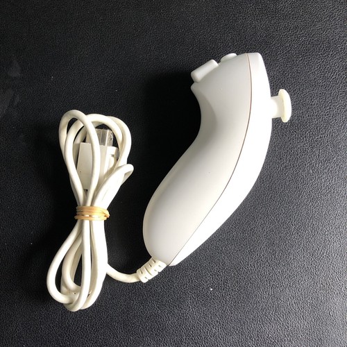 Authentic nintendo wii - authentic,
