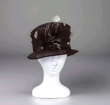 HAT BOX Cappello/Fascinator Fibre Naturali Rigido Colore Bronzo Piume di Cappone