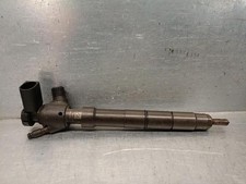 04B130277J iniettore per