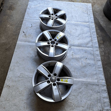 SX. DISCO RUOTA POST. IN LEGA per VOLKSWAGEN GOLF 1.4 TGI 04ea06 5G06010258Z8