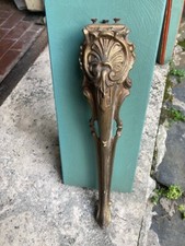 piedi d'ottone per tavolo da salotto con appoggi per serraggio a tre viti