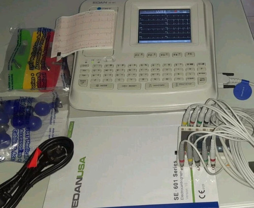 Elettrocardiografo con - elettrocardiografo,
