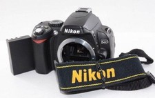 Nikon D40 fotocamera reflex digitale corpo nero con cinturino