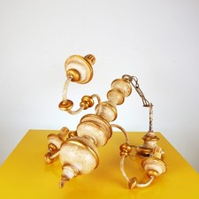 Lampadario vintage in legno