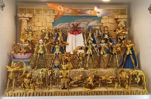 Diorama myth cloth saint - myth,