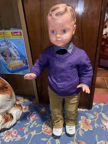 Rare vintage doll - rare,