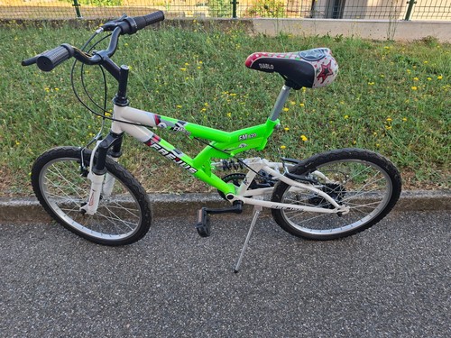 Bicicletta banbino ruote del - ruote,