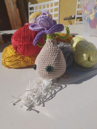 Bulbo amigurumi pupazzo - bulbo, amigurumi,