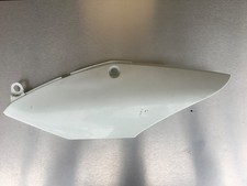 Tabella portanumero sinistra originale per HONDA CRF 2017-2021, buone condizioni