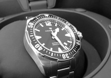 Hamilton Khaki Navy Frogman