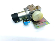 02-08 BMW 745i 750Li 750i 760i E65 POMPA IDRAULICA ATTUATORE MOTORE 7015009