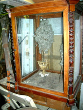 ANTICO "SCARABATTOLO"- MOBILE PORTASANTI O UN PRESEPE- INIZIO '800