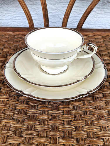 Vecchia tazza collezione - da,