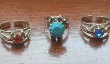 PICCOLO LOTTO TRE ANELLI  IN METALLO CON PIETRE MISURE ADATTABILI