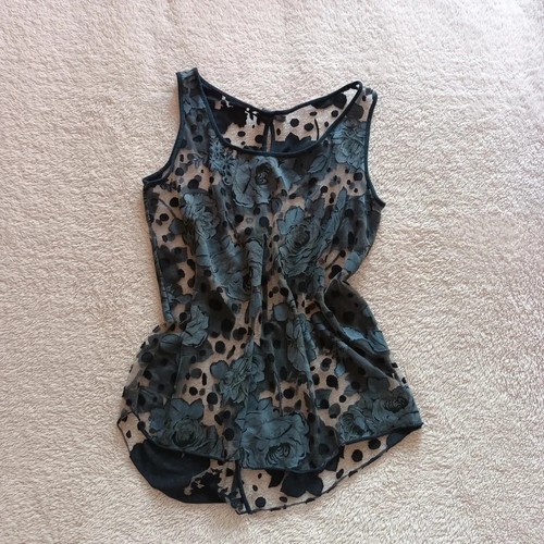 Maglia canottiera trasparente
