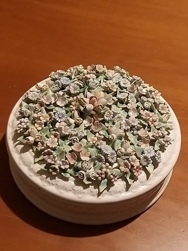 Ceramica capodimonte stupendo