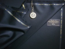 TESSUTO ABITO LANA VITALE