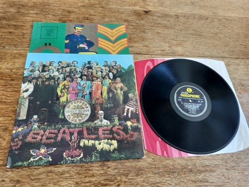 The beatles sgt peppers - peppers, uk