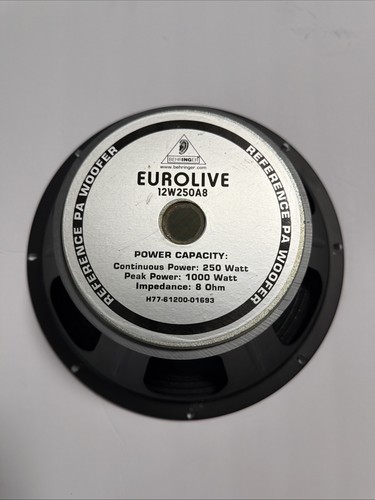 Behringer eurolive - 1, x