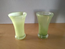 Coppia di piccoli vasi in