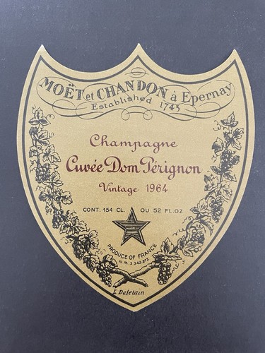 Une étiquette champagne - étiquette,