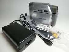 Sony DCR-HC19E PAL Mini DV Firewire (DV) Nightshot più videocamera testata #1
