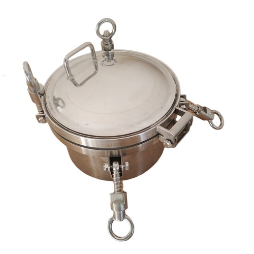 Coperchio pozzetto serbatoio