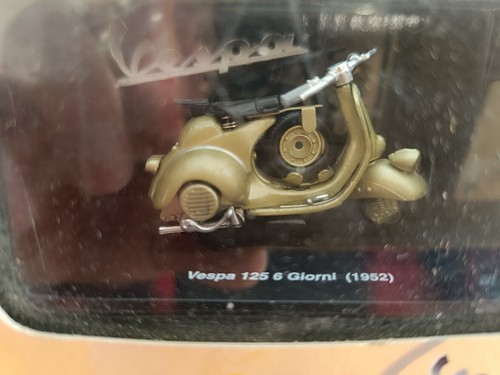 Vespa 125 giorni 1952 scala - giorni,