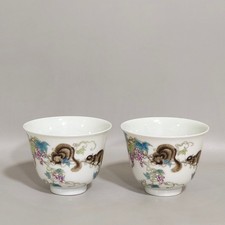 Coppia di rari dipinti fatti a