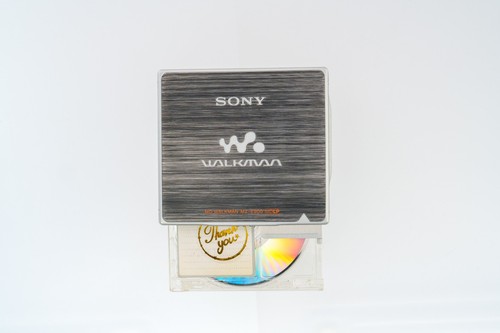 Sony e900 silver grigio - mz-e900,