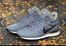 Nike Internationalist Utility