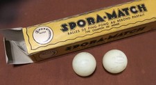 BOITE SPORA MATCH AVEC   2 BALLES   38mm TENNIS DE TABLE VINTAGE PING PONG
