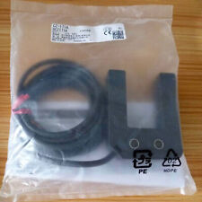 One New Panasonic CZ-171A Photoelectric Switch Expedited Shipping