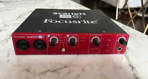 Focusrite scarlett 8i6 - focusrite,