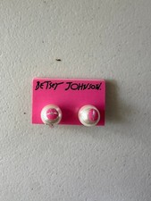 Orecchini a perno Betsey