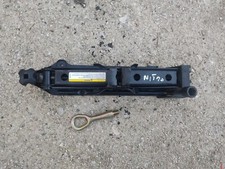 crick gattuccio ruota scorta Dodge Nitro originale