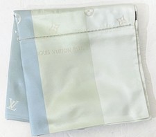 LOUIS VUITTON Stola di seta