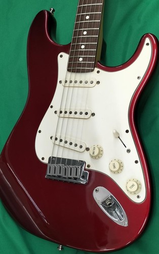 Chitarra elettrica usata
