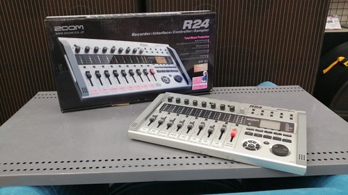 Zoom r24 registratore - zoom,