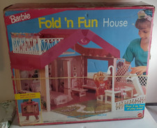 Mattel Barbie 1992 Fold n Fun