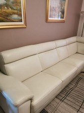 Divano in pelle angolare usato poco come nuovo