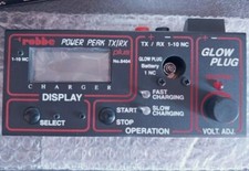 Carica batterie da campo POWER PEAK TX-RX PLUS ROBBE con accendicandela 