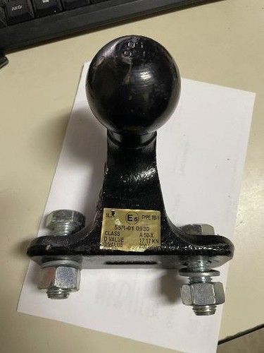 Gancio traino con testa a - di,