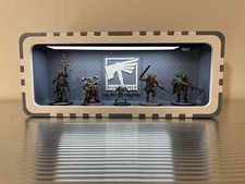 ESPOSITORE Warhammer 40k 32/24mm D&D illuminato e con basette